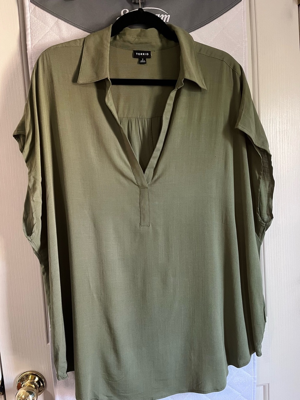 Torrid Collared Dolman Popover Top in Olive Green 2X